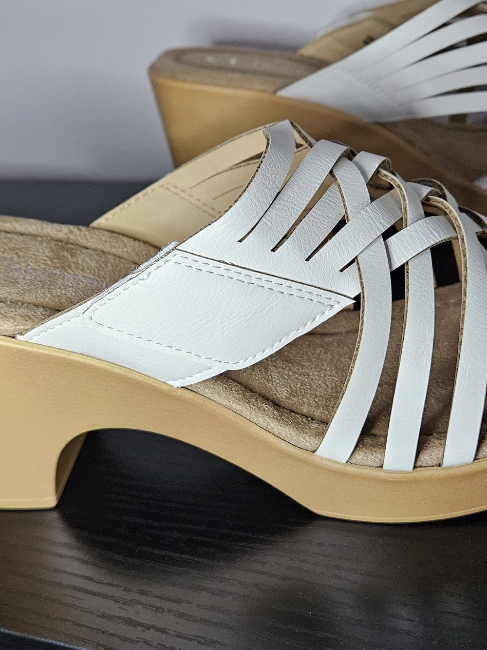 CL by Laundry adjustable Woven Strappy Block Heel Comfy Women's Sandals Size 8.5 - Picture 10 of 10